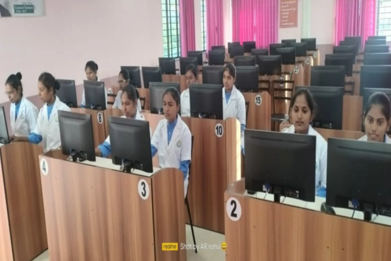 BLDEA College of Nursing Jamkhandi – Computer Lab