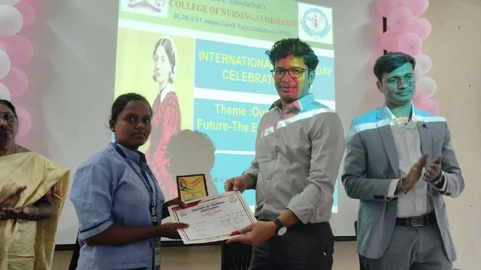 Prize distribution to winner – International Nurses Day 2024, BLDEA College of Nursing Jamkhandi