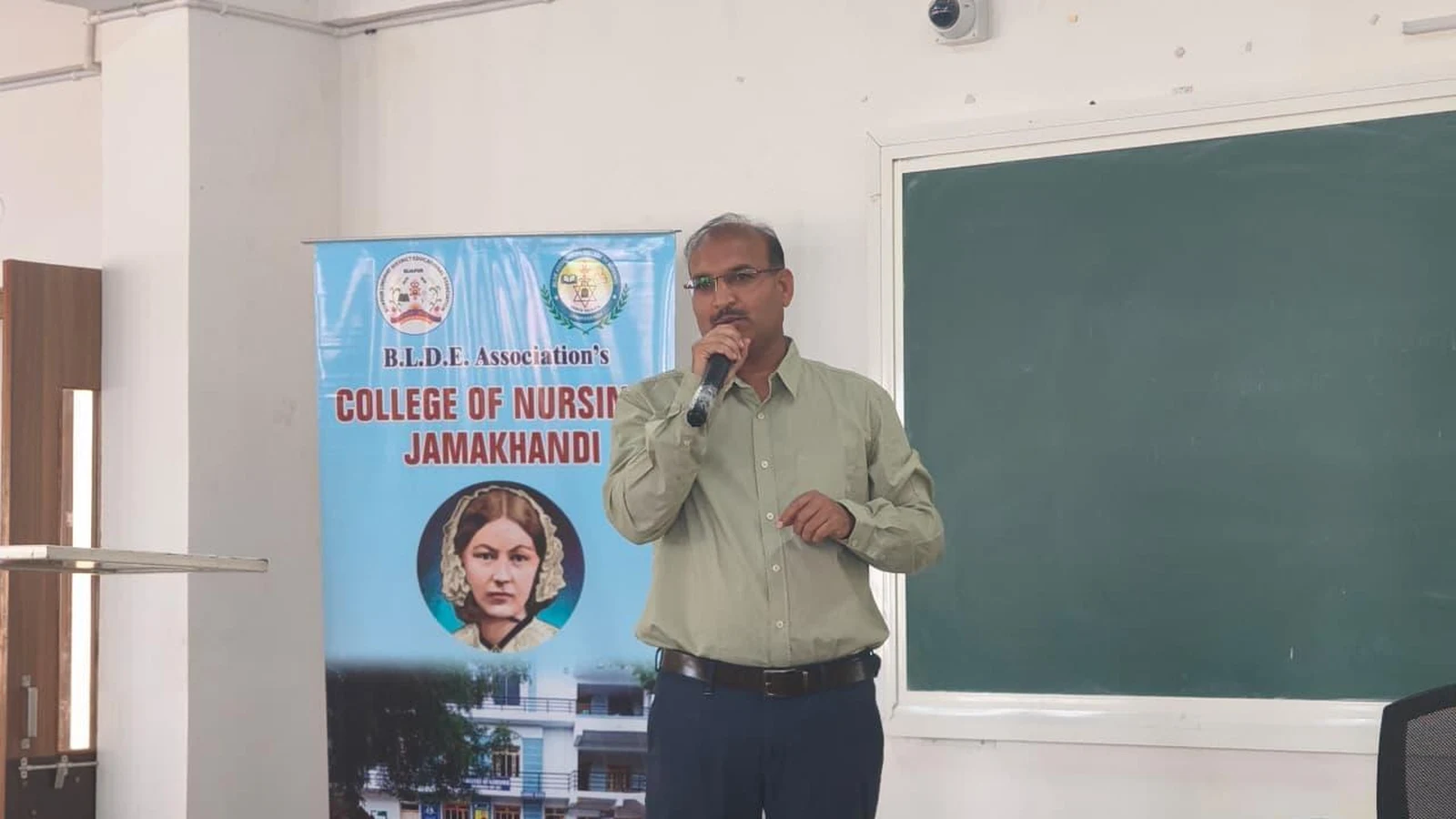 Dr. Basavaraj Ugran speaking at BLDEA College of Nursing Jamkhandi banner on kidney health awareness and prevention World Kidney Day 2026